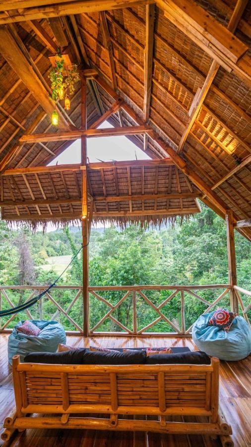 Barya Lang Villa- Native Villa With Jeepney Room El Nido Exterior photo